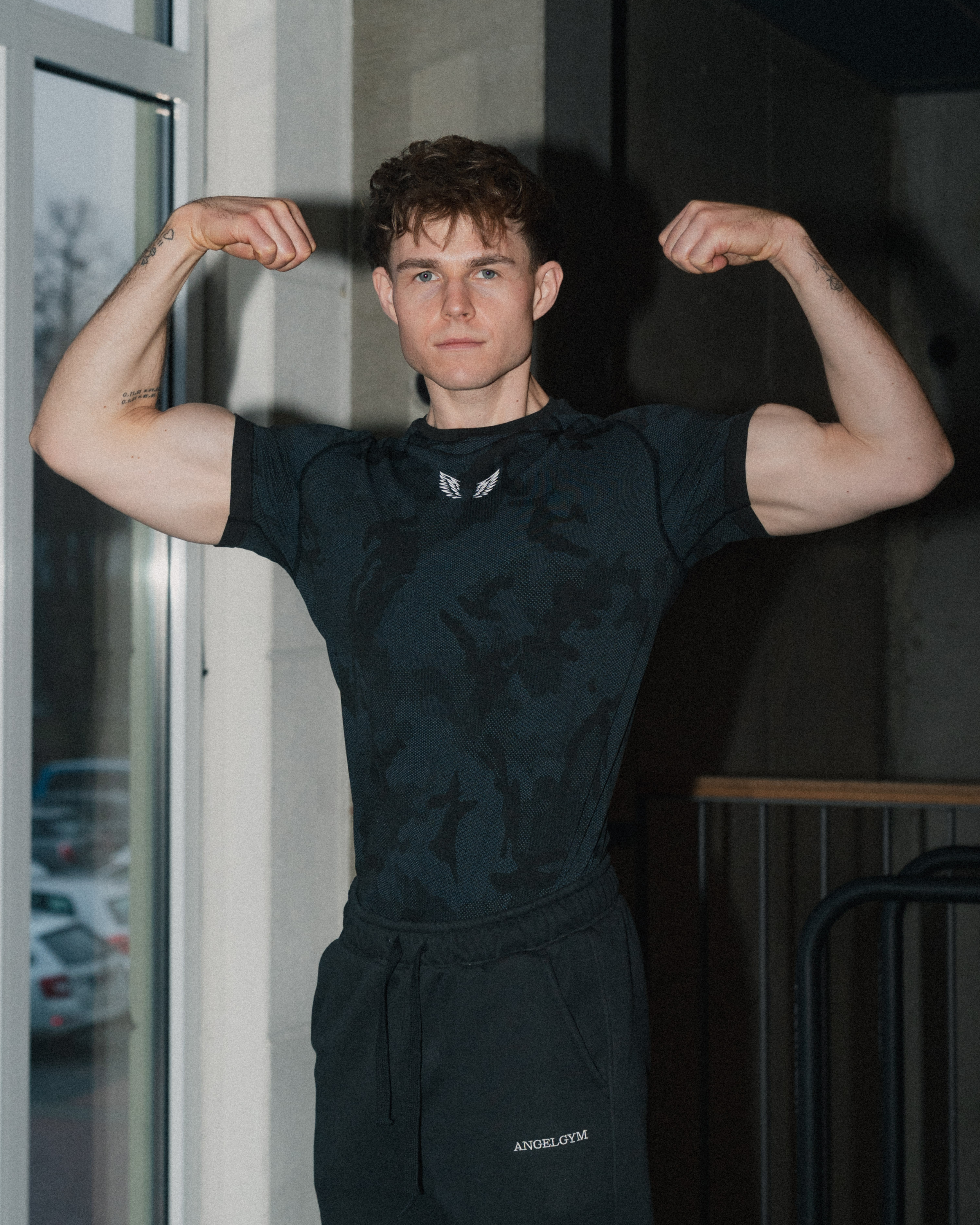 Seamless Camouflage Performance Shirt